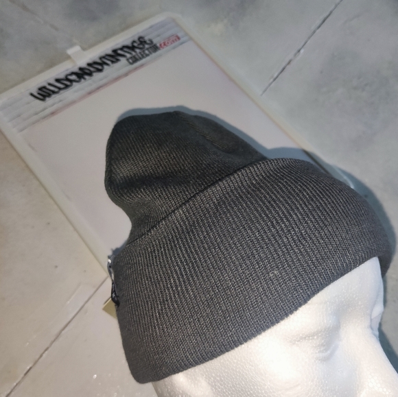 Grey Touq Skullcap Beanie - Picture 1 of 3